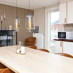 4 Star In Romo-by Traum